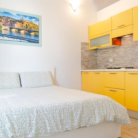 La Piccola By Happyhostorino Apartment Exterior foto